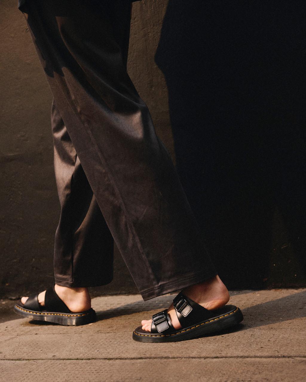 Sandalias Dr Martens Josef Analine Leather Buckle Slide Mujer Negras | 50106939